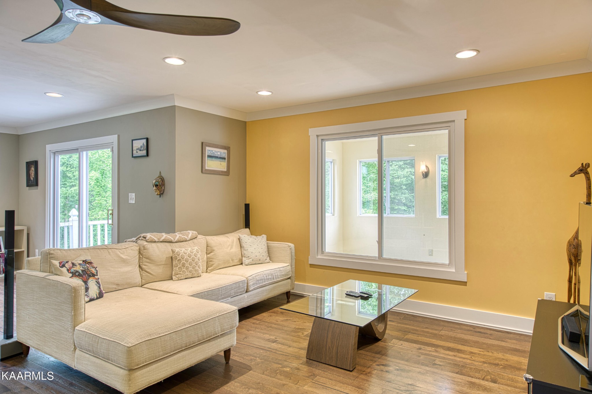 2313 Tooles Bend Road Knoxville, TN 37922 - Photo 22 of 50 a living room with furniture and a window