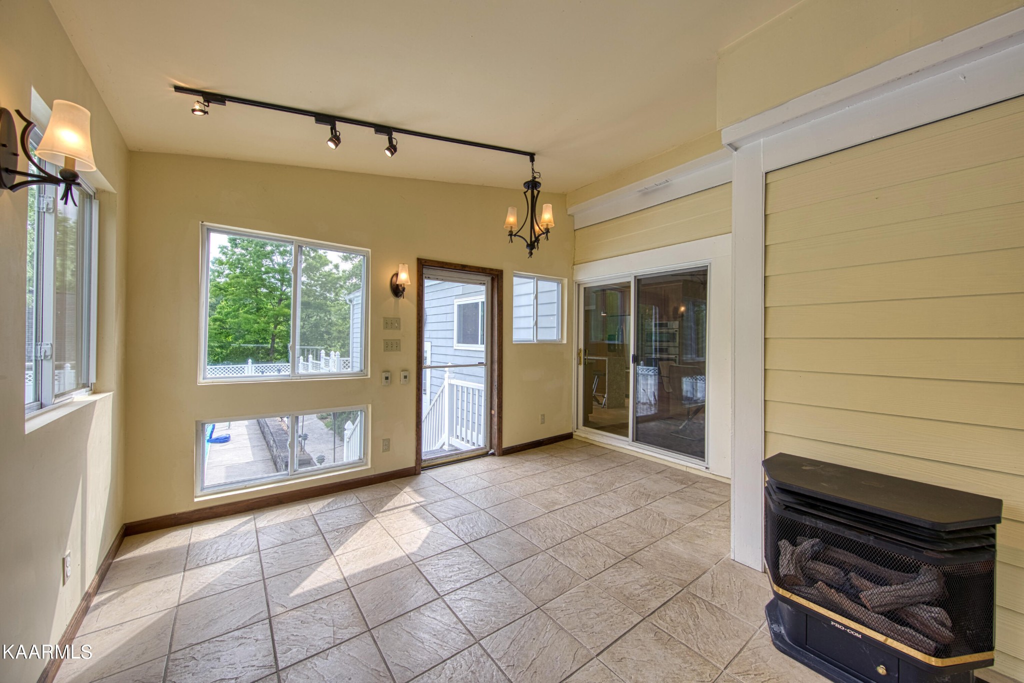 2313 Tooles Bend Road Knoxville, TN 37922 - Photo 41 of 50 a view of a entryway door of the room and window