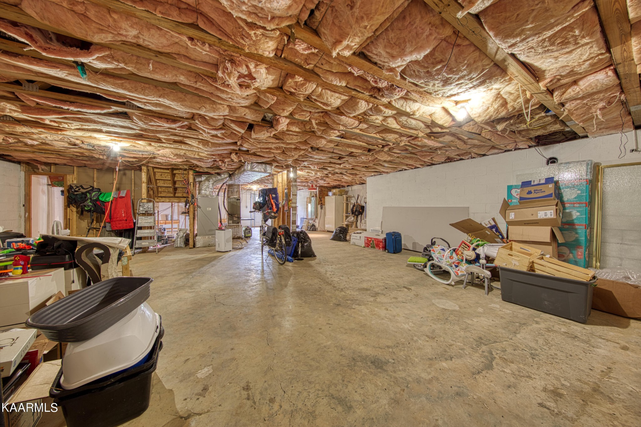 2313 Tooles Bend Road Knoxville, TN 37922 - Photo 43 of 50 a view of a garage with a bike and car