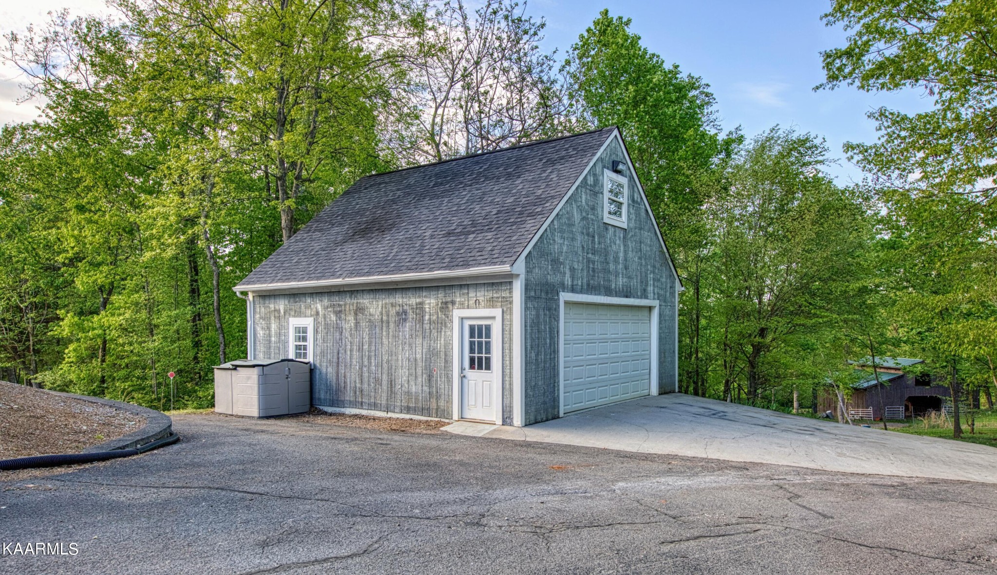 2313 Tooles Bend Road Knoxville, TN 37922 - Photo 48 of 50 a house with a outdoor space