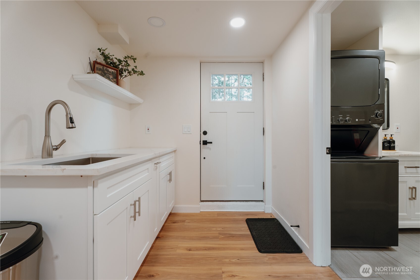 1738 Whitman Avenue Northeast Renton, WA 98059 - Photo 15 of 33