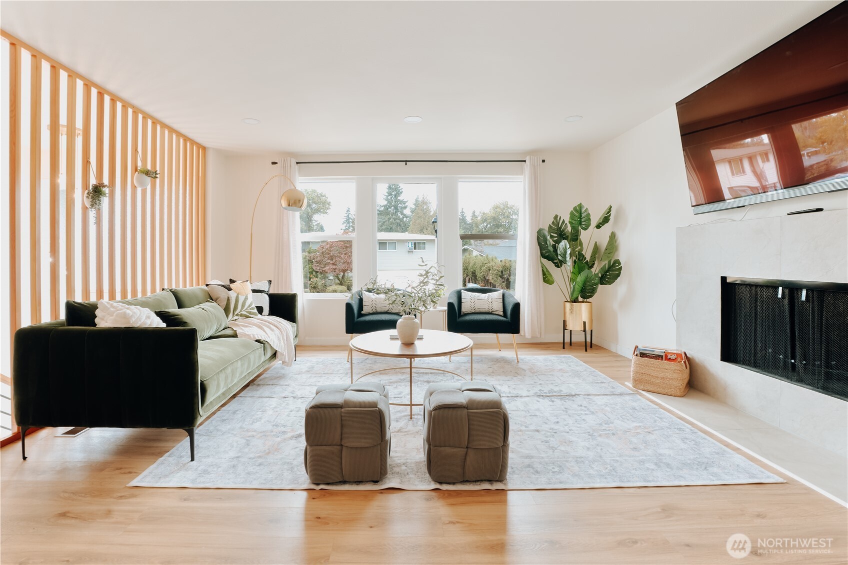 1738 Whitman Avenue Northeast Renton, WA 98059 - Photo 2 of 33