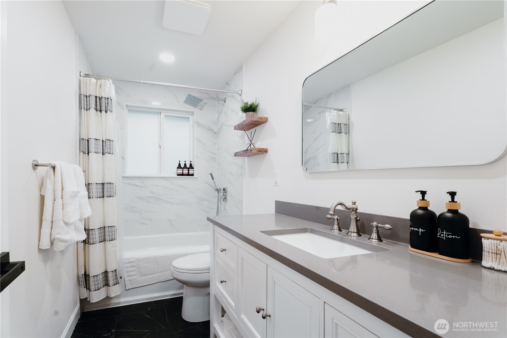 1738 Whitman Avenue Northeast Renton, WA 98059 - Photo 7 of 33