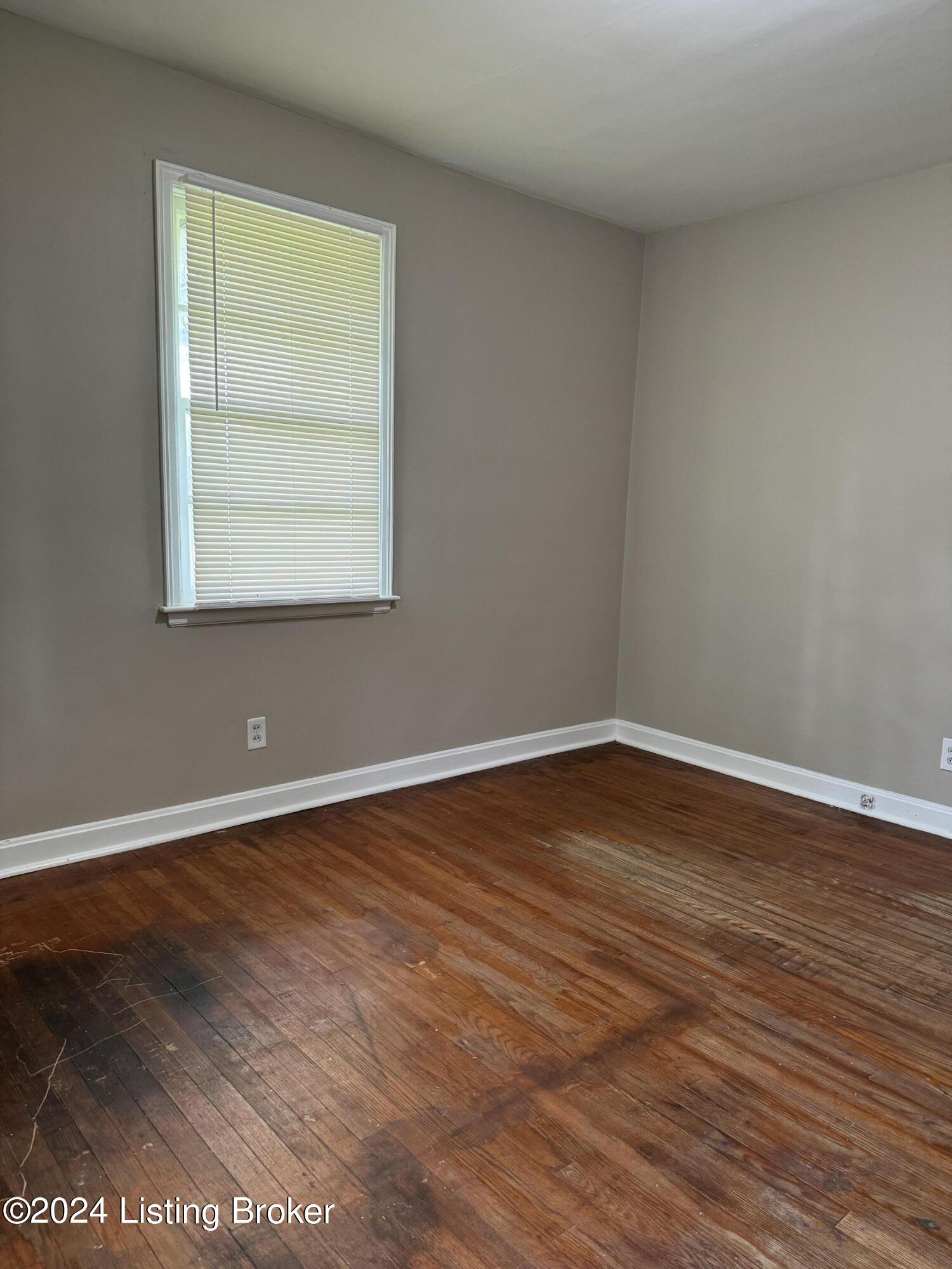 205 Alreva Road Louisville, KY 40216 - Photo 14 of 42 Bedroom 1