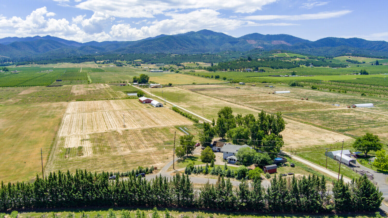 243-245 South Stage Road Medford, OR 97501 - Photo 7 of 83 Gallery Image 7