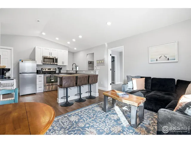 $879,000 | 325 South Cherrywood Drive, Lafayette, CO 80026