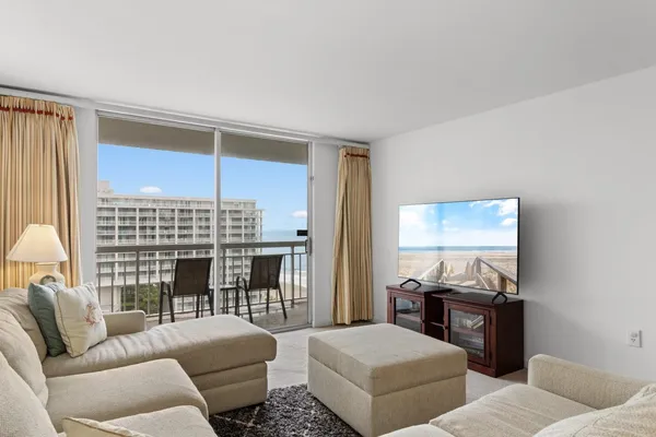$373,900 | 9820 Queensway Boulevard, Unit 1501, Myrtle Beach, SC 29572