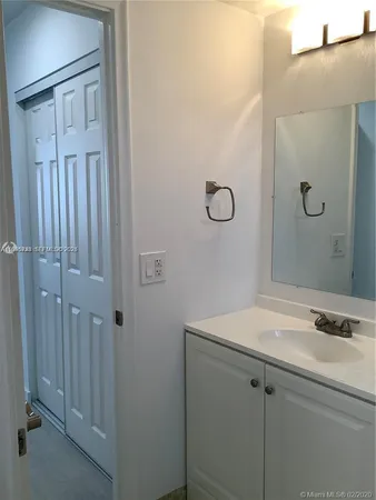 $1,900 | 7910 Camino Real, Unit N412, Miami, FL 33143