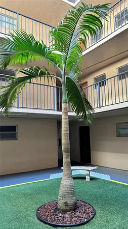 $1,900 | 7910 Camino Real, Unit N412, Miami, FL 33143