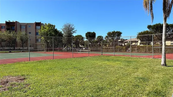 $1,900 | 7910 Camino Real, Unit N412, Miami, FL 33143