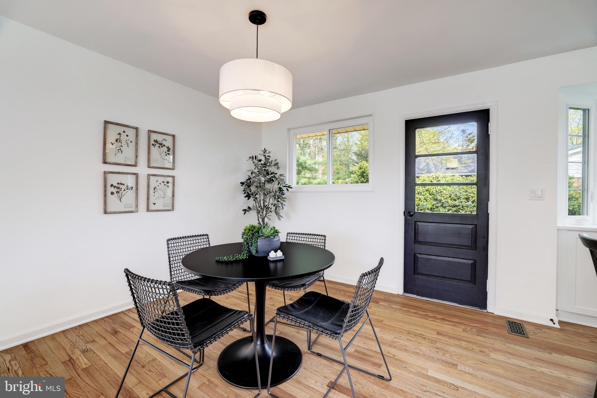9900 Colony Road Fairfax, VA 22030 - Photo 12 of 44 Gallery Image 12