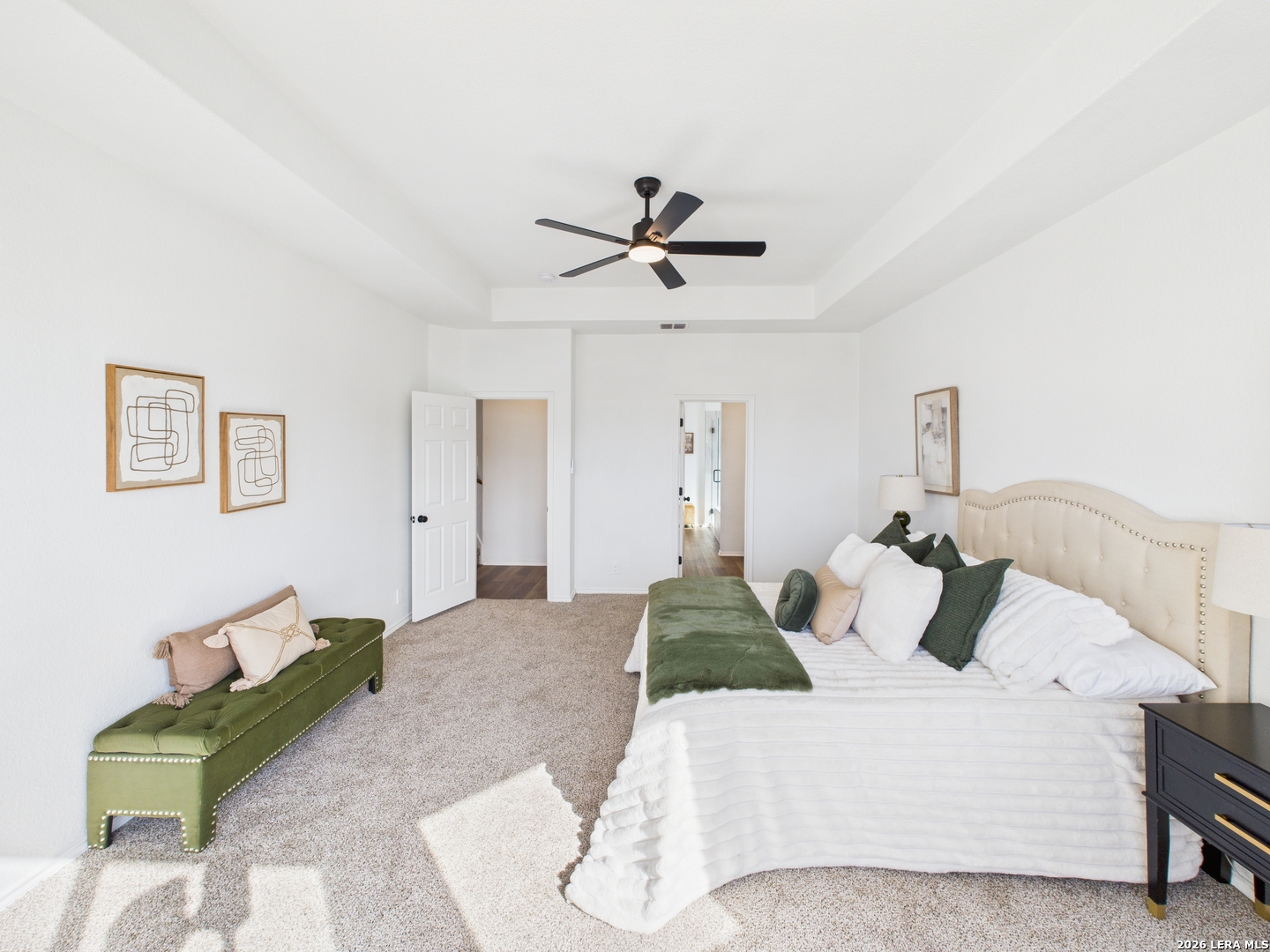 7202 Sandy Bay Converse, TX 78109 - Photo 22 of 40 a living room with furniture and a lamp