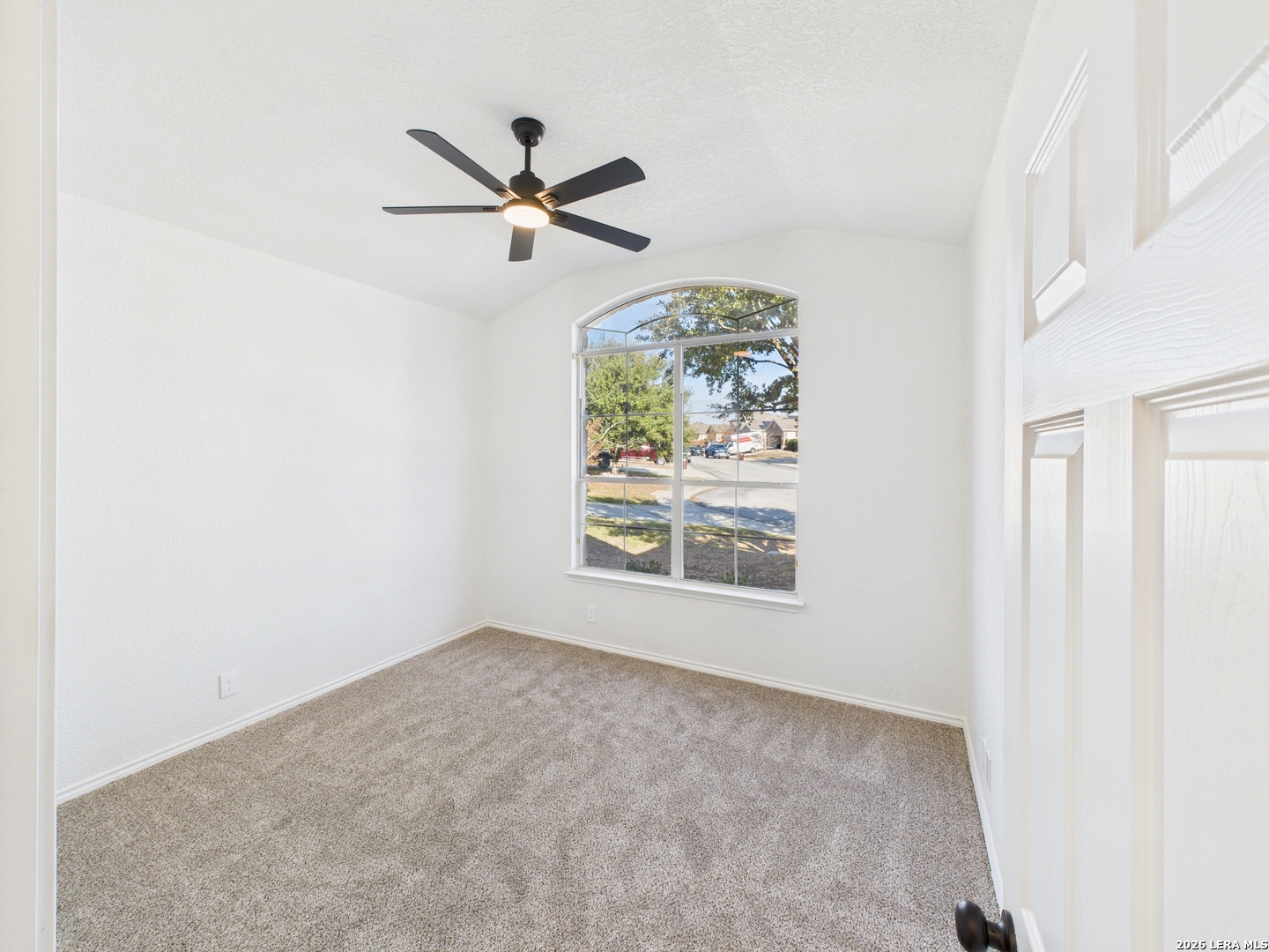 7202 Sandy Bay Converse, TX 78109 - Photo 5 of 40 an empty room with windows