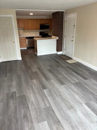 $319,000 | 17 Sinai Circle, Unit D9, Chelmsford, MA 01824