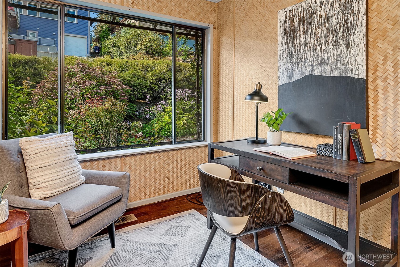 9733 Arrowsmith Avenue South Seattle, WA 98118 - Photo 15 of 39