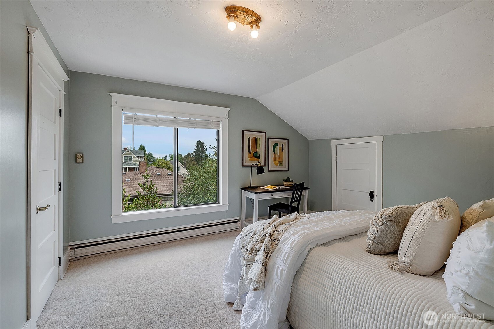 9733 Arrowsmith Avenue South Seattle, WA 98118 - Photo 20 of 39