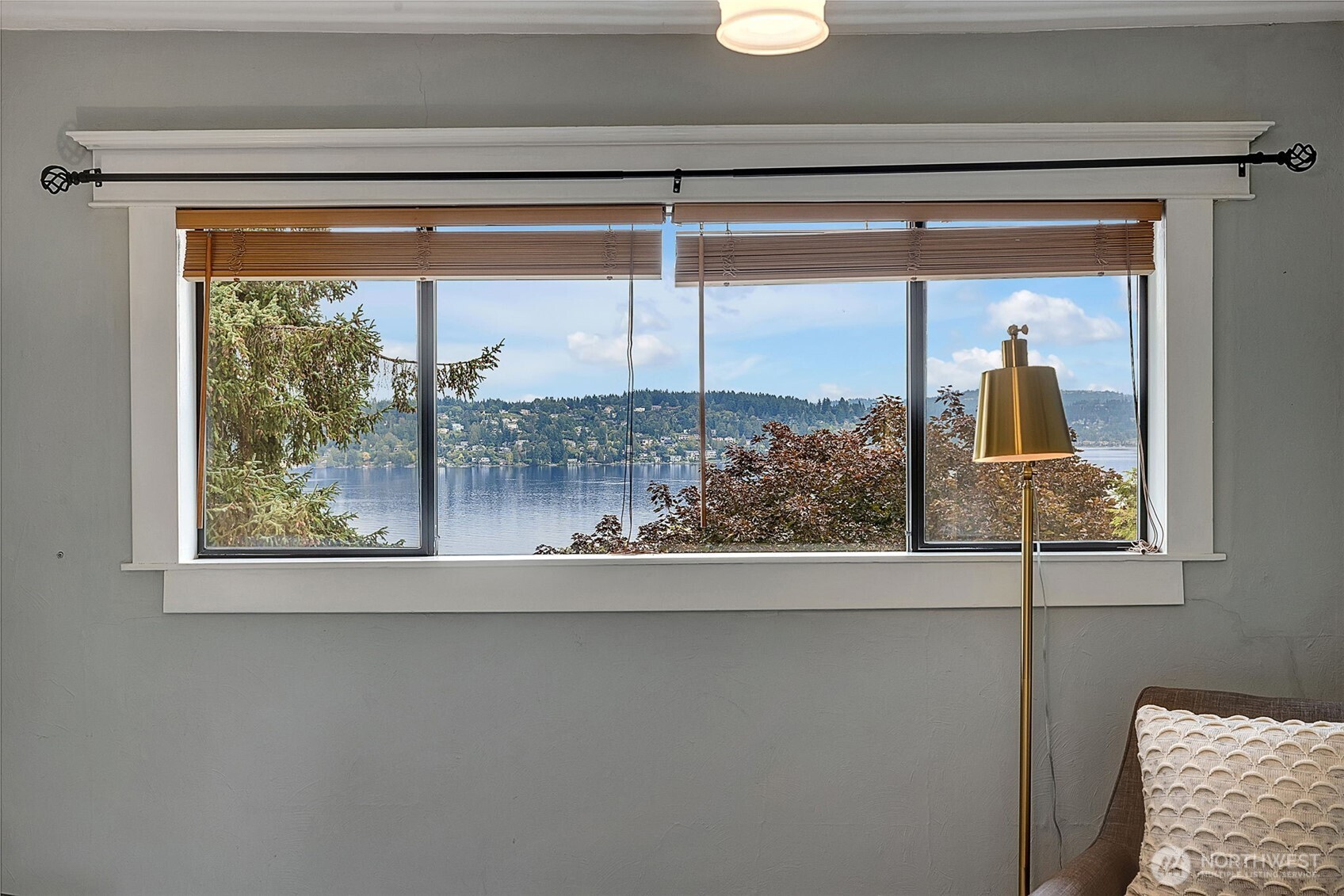 9733 Arrowsmith Avenue South Seattle, WA 98118 - Photo 25 of 39