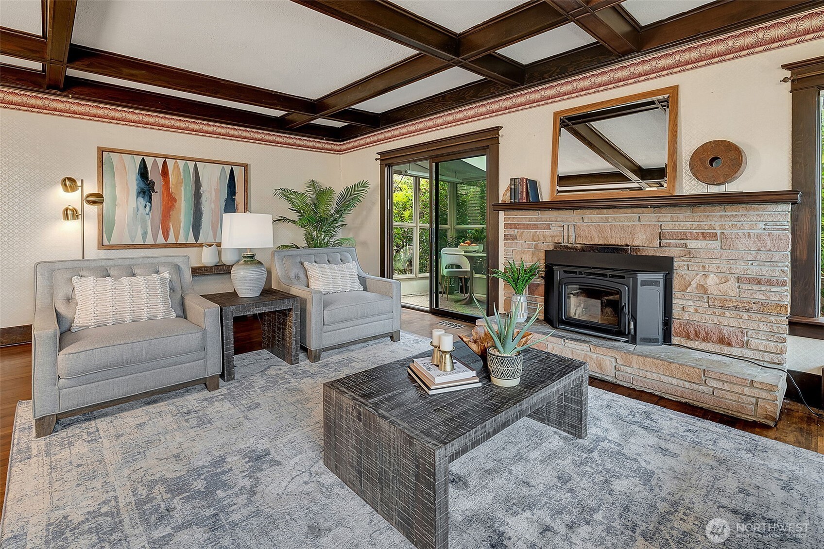 9733 Arrowsmith Avenue South Seattle, WA 98118 - Photo 5 of 39