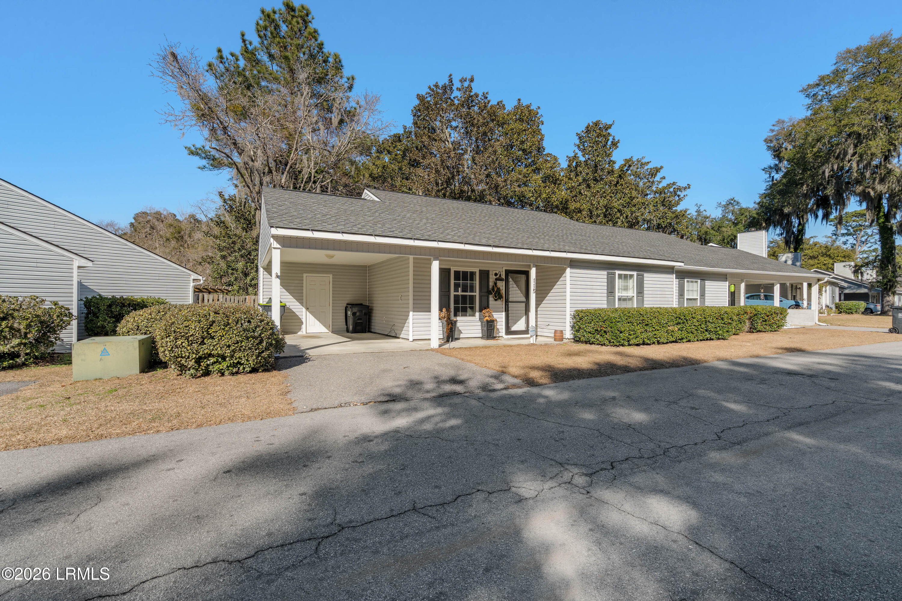 115 Cedar Grove Circle Beaufort, SC 29902 - Photo 4 of 20 115 Cedar Grove-2