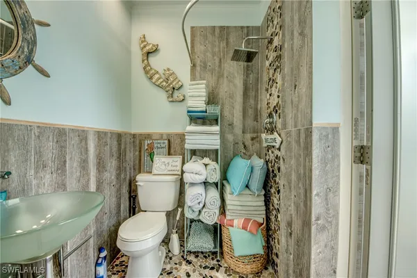 $899,000 | 1862 Linhart Avenue, Fort Myers, FL 33901