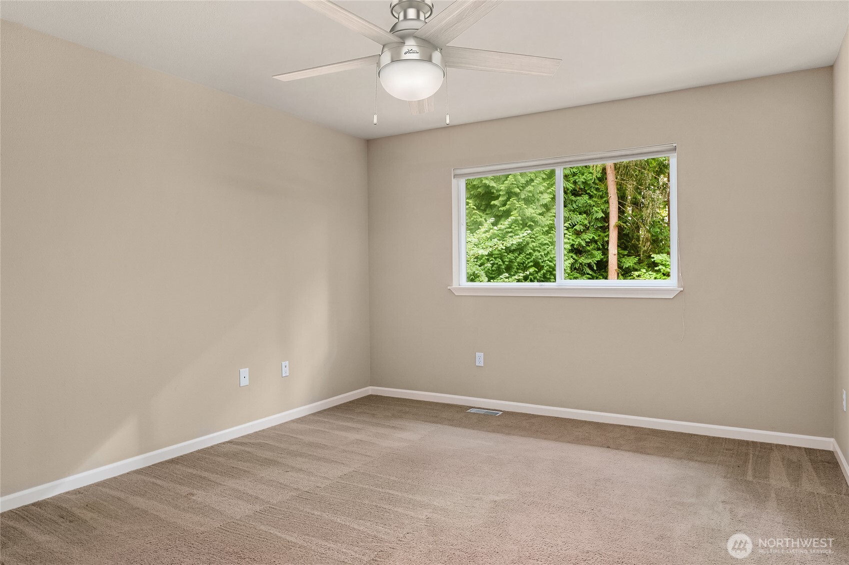 10405 Northeast 151st Place Bothell, WA 98011 - Photo 28 of 35 Gallery Image 28
