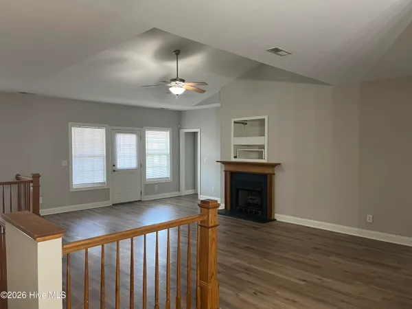 $1,600 | 1942-201 Tara Court, Unit 201, Greenville, NC 27858