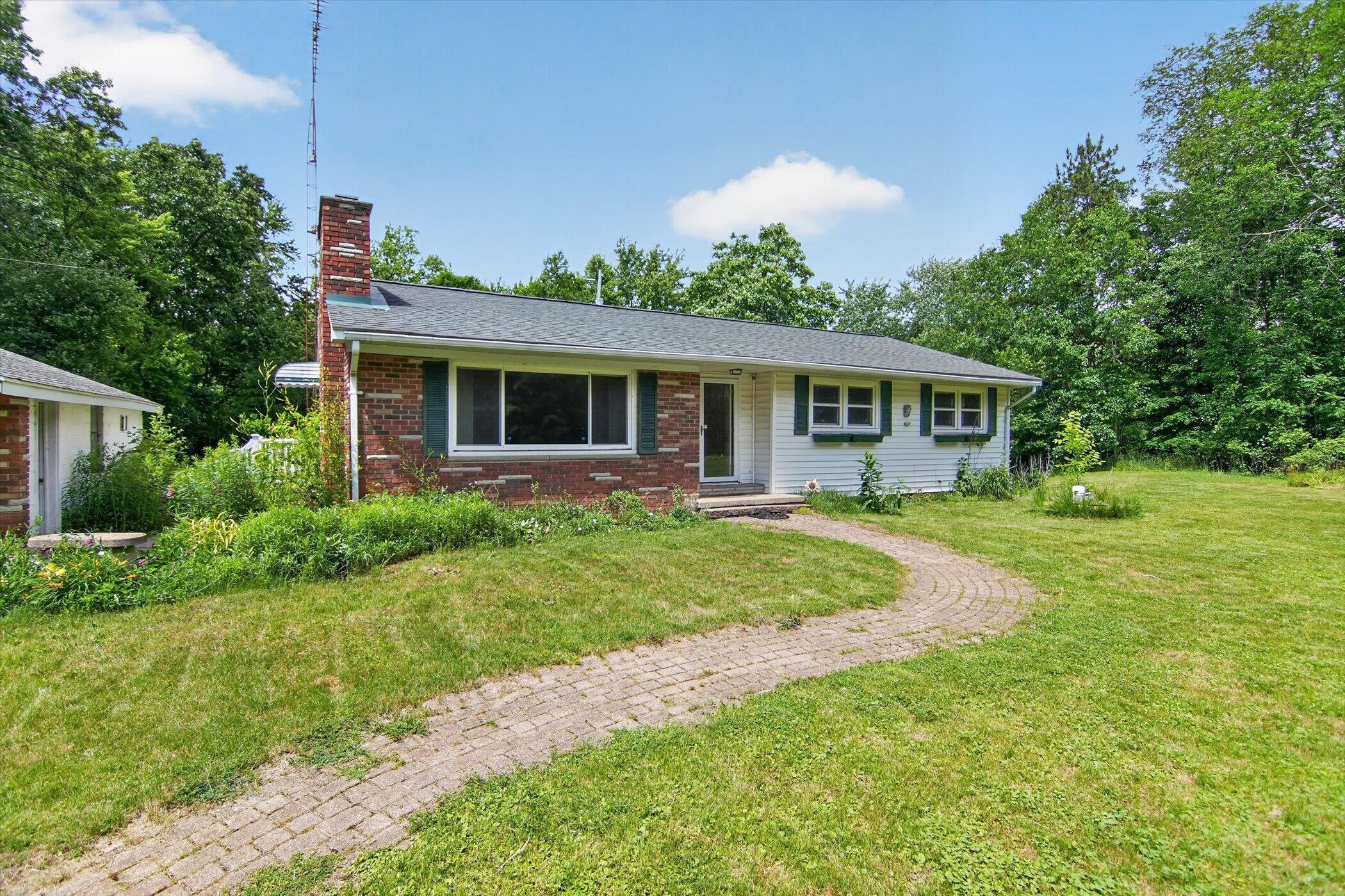 7836 Cuff Road Jackson, MI 49201 - Photo 40 of 43 05-7836-Cuff-Rd-WindowStill-Photography