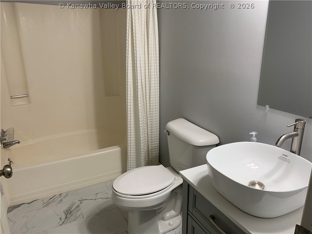 147 Taylor Road Point Pleasant, WV 25550 - Photo 10 of 13 Gallery Image 10
