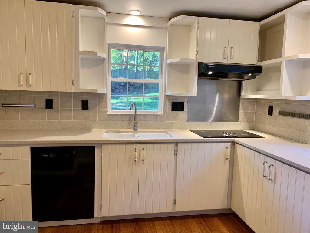 7703 Lewinsville Road McLean, VA 22102 - Photo 7 of 15