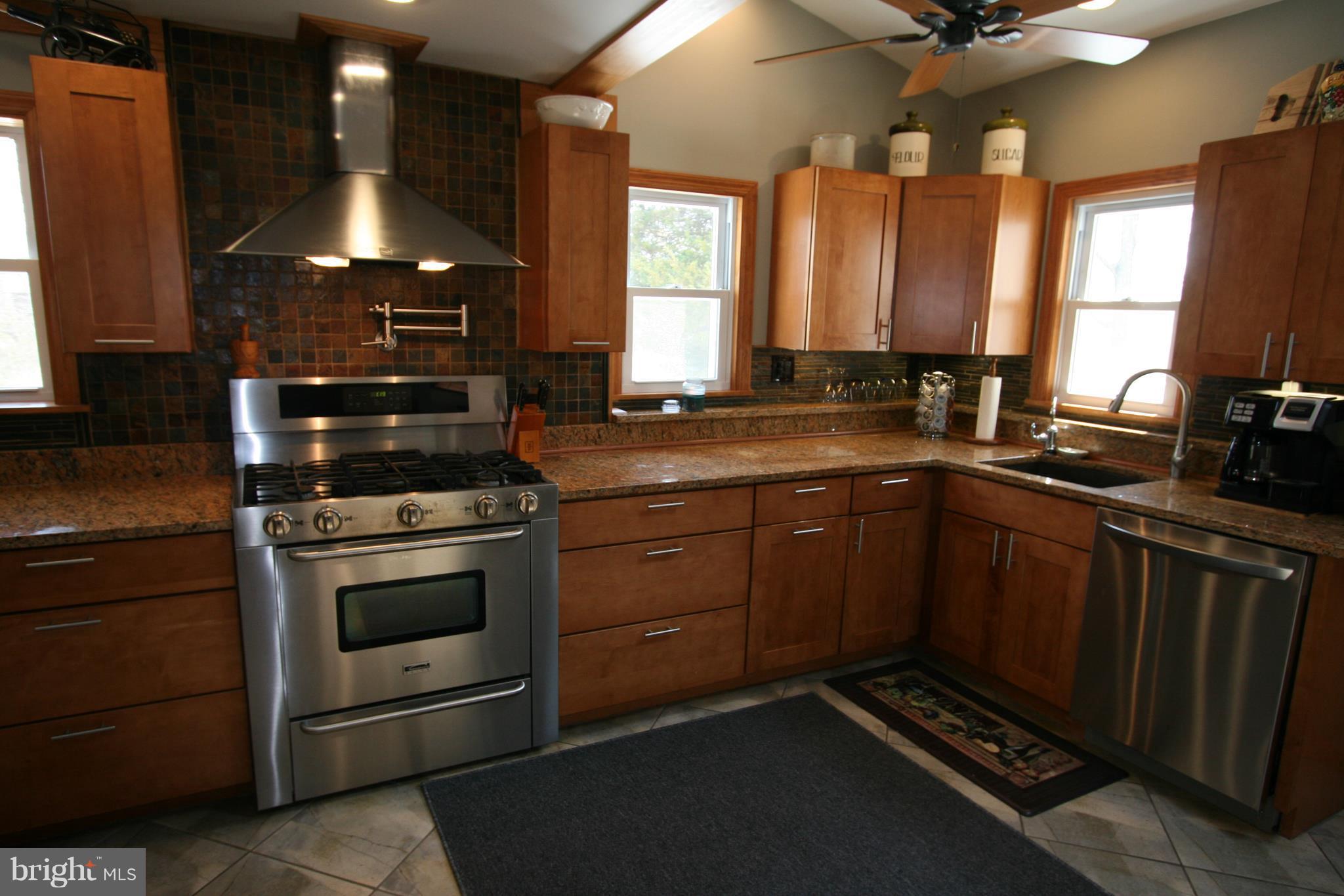 144 Reservoir Road Perryville, MD 21903 - Photo 5 of 30 loaded with upgraded applainces