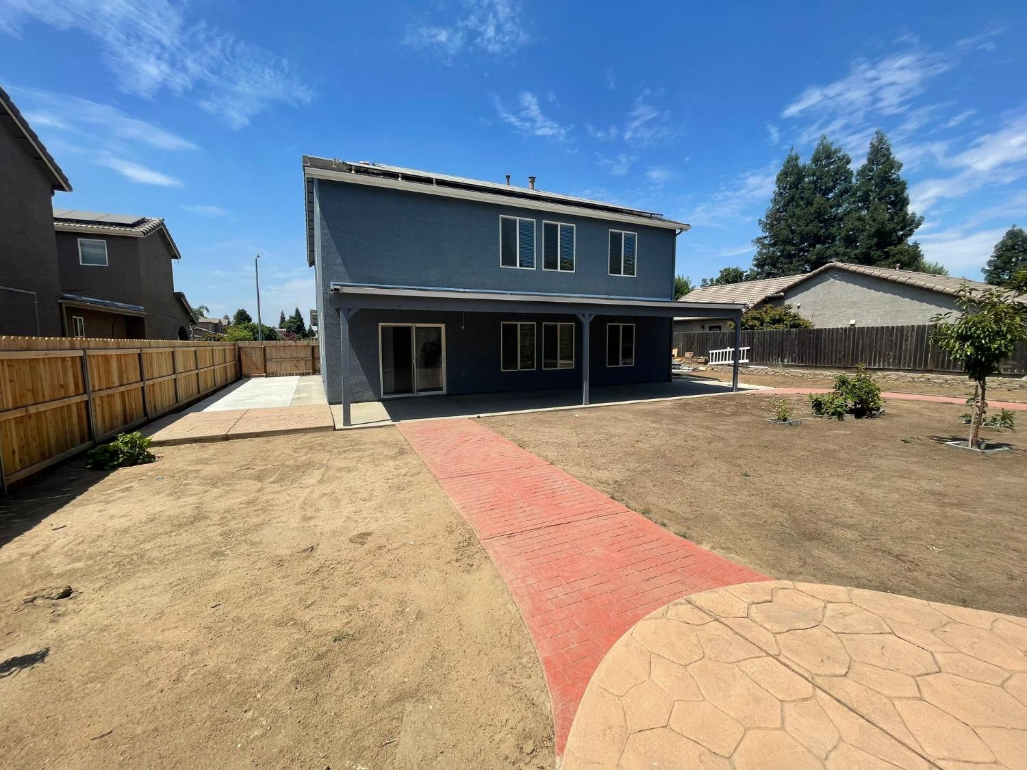 3123 Burgan Avenue Clovis, CA 93611 - Photo 25 of 26 a view of a house with a patio
