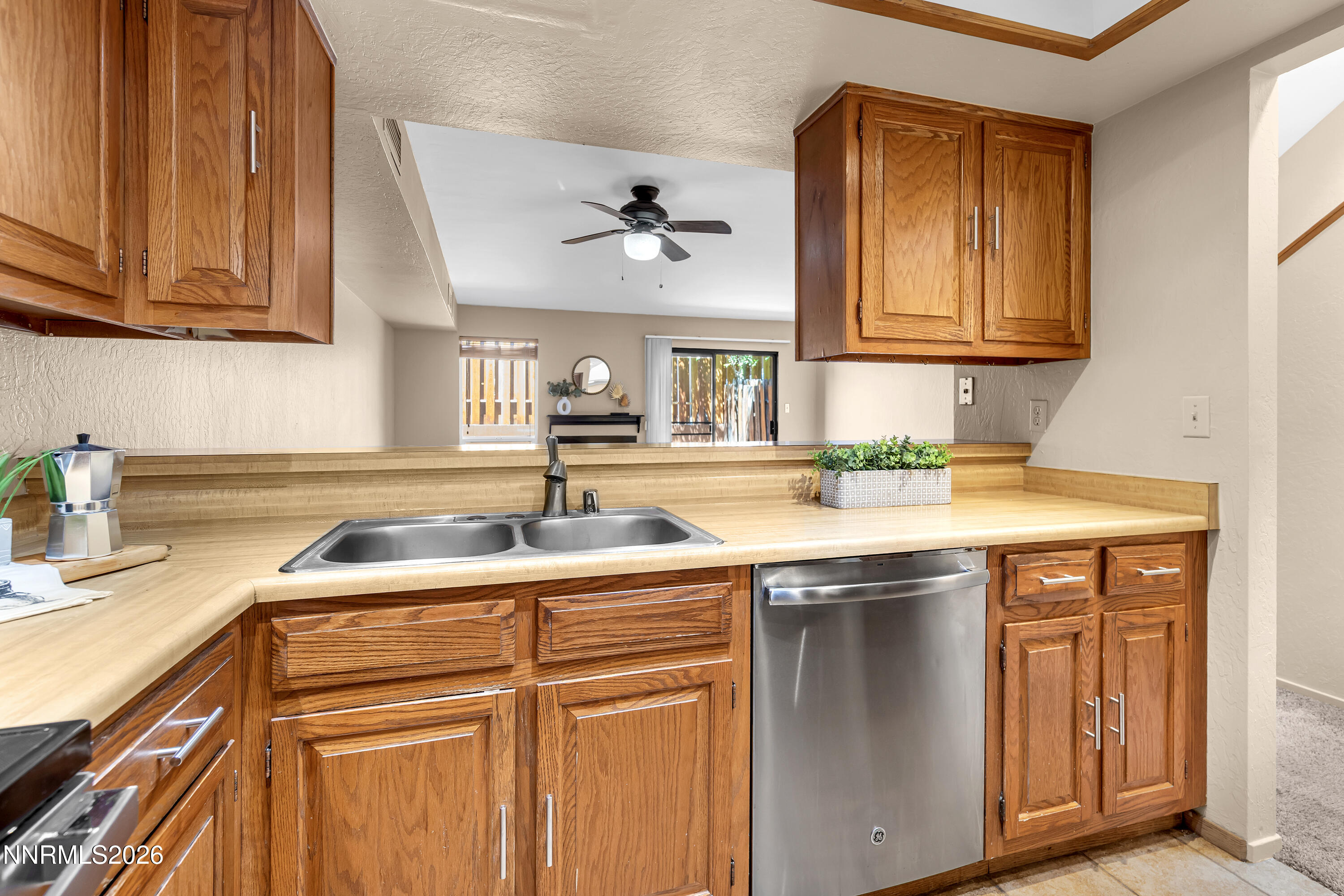 4197 Baker Lane Reno, NV 89509 - Photo 6 of 44 Baker4197-012