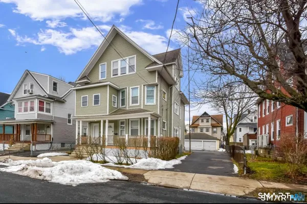 $2,000 | 201 French Street, Unit 3, Bridgeport, CT 06606
