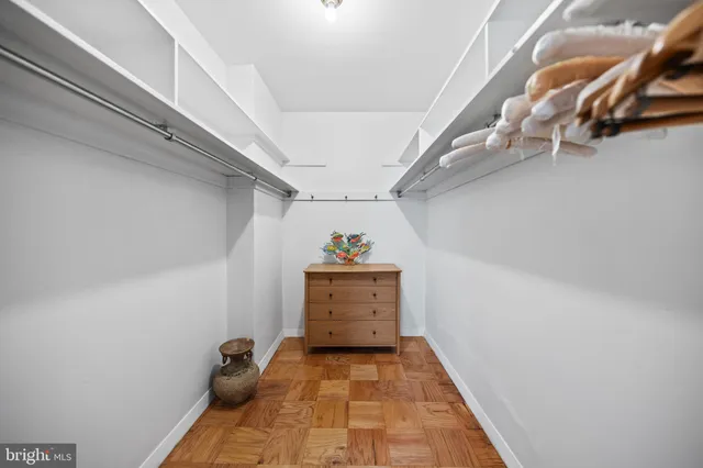 a view of utility room