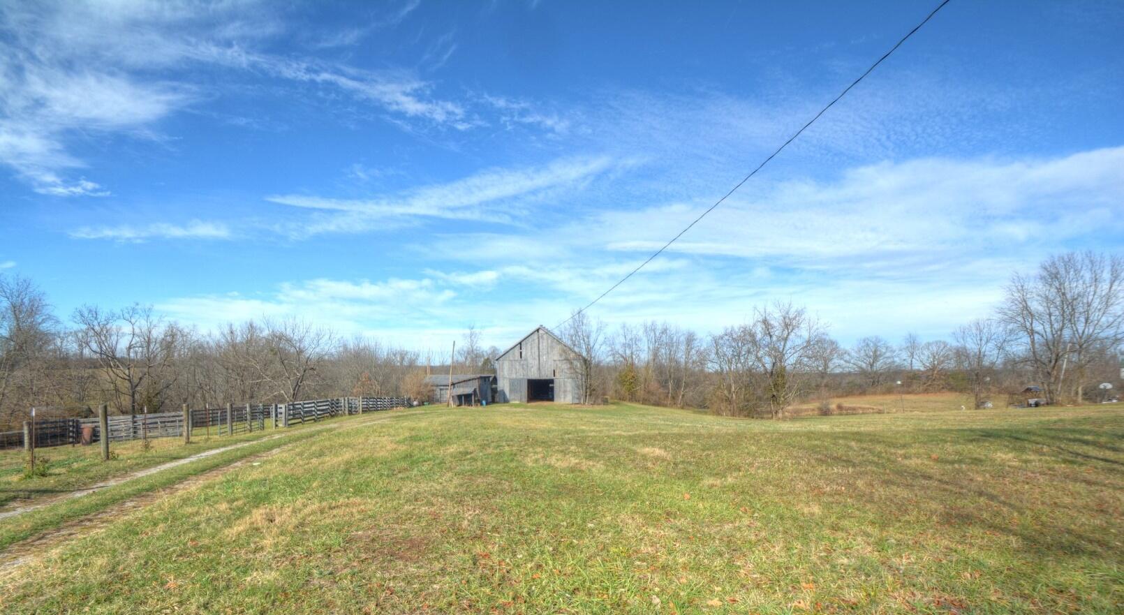 2926 Cummins Ferry Road Versailles, KY 40383 - Photo 1 of 42 Entrance
