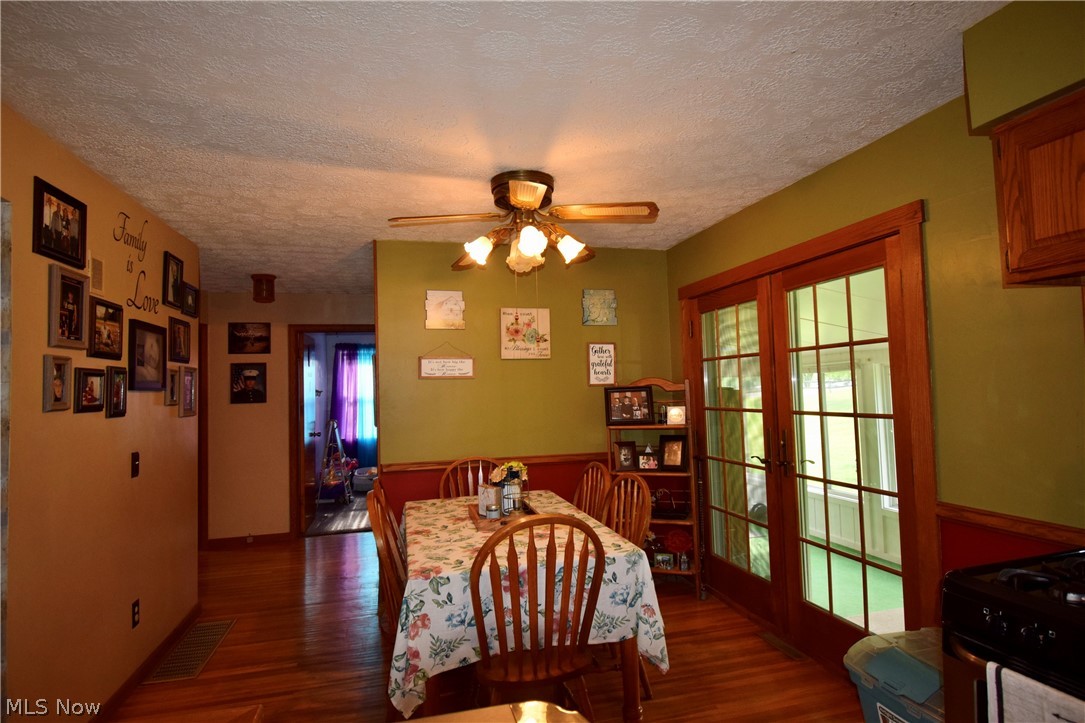 6035 Wynnbrook Road Southwest Canton, OH 44706 - Photo 6 of 13 Gallery Image 6