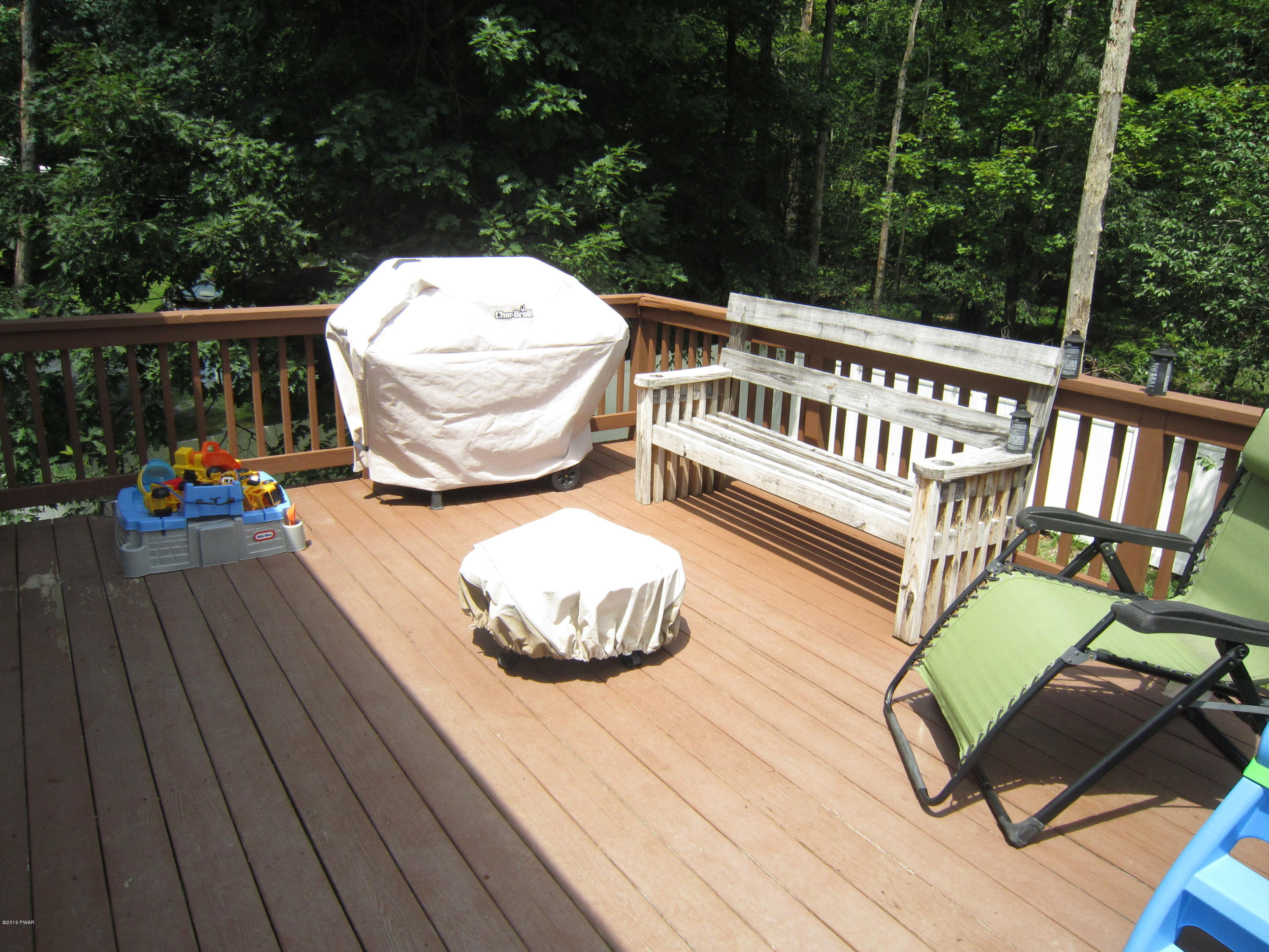 103 Rim Court Milford, PA 18337 - Photo 4 of 16