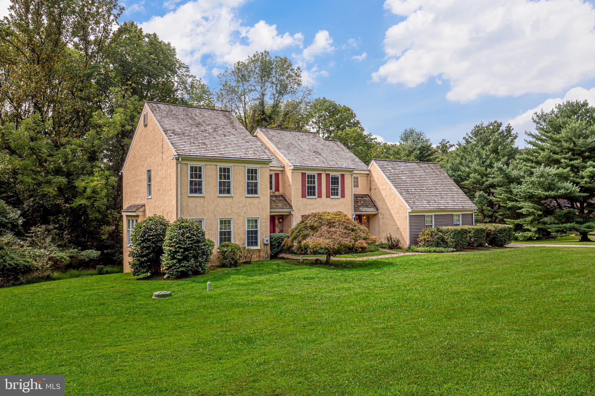 2 Camby Chase Road Media, PA 19063 - Photo 4 of 45