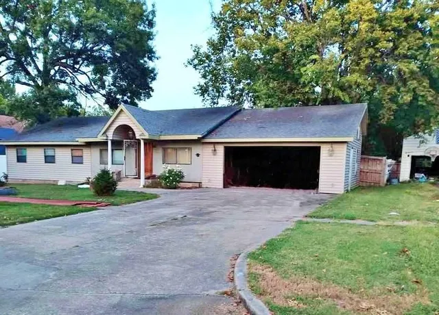 $55,000 | 318 North Magnolia Avenue, Columbus, KS 66725