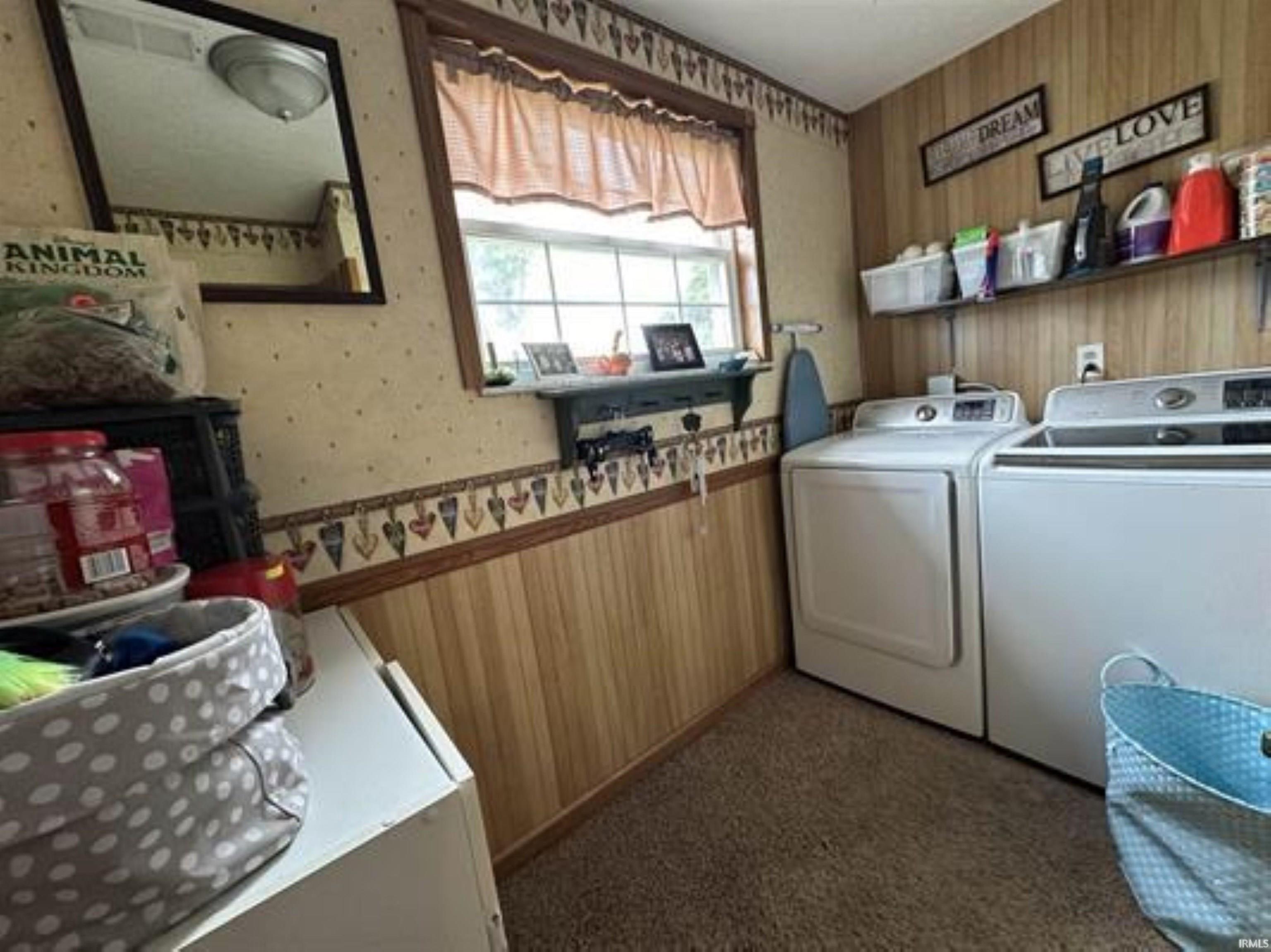 1890 Oak Street Linton, IN 47441 - Photo 17 of 25