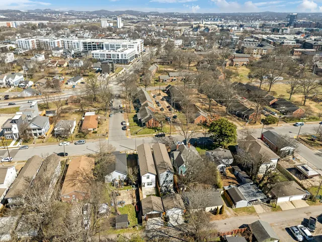 $3,000 | 1609 B 9th Avenue North, Nashville, TN 37208