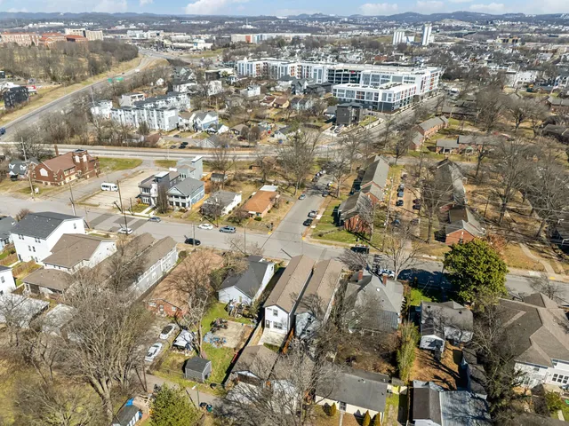 $3,000 | 1609 B 9th Avenue North, Nashville, TN 37208