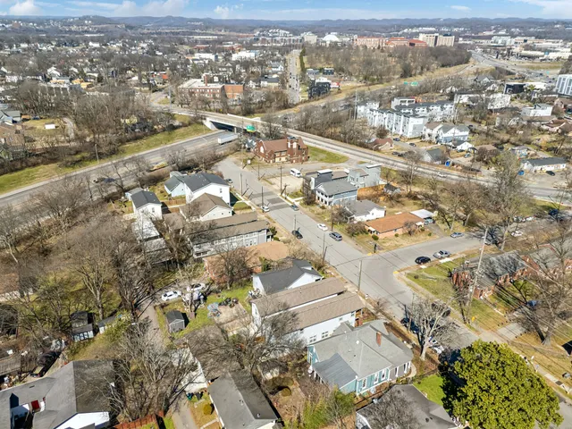 $3,000 | 1609 B 9th Avenue North, Nashville, TN 37208