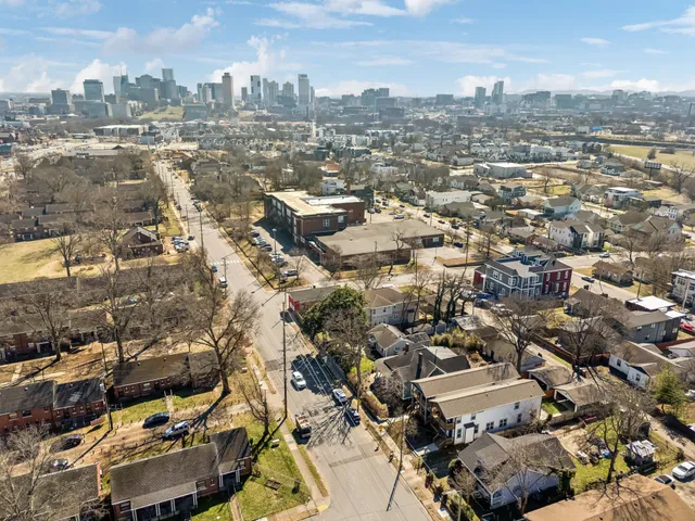 $3,000 | 1609 B 9th Avenue North, Nashville, TN 37208