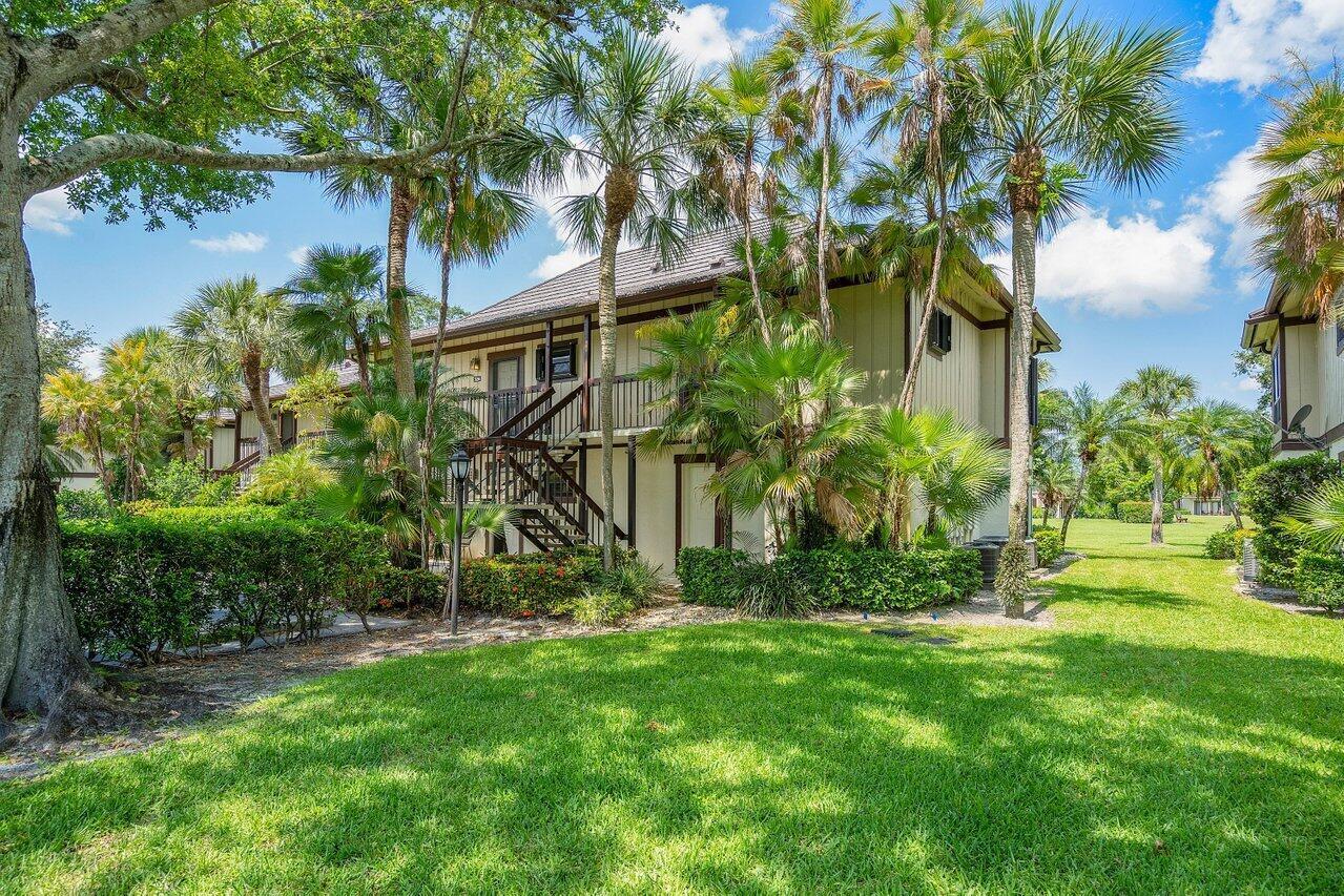 13334 Polo Club Road, Unit 327 Wellington, FL 33414 - Photo 1 of 43 Front View
