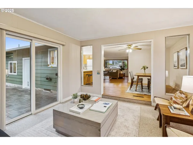 $565,000 | 1065 Columbia Avenue, Gladstone, OR 97027