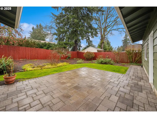 $565,000 | 1065 Columbia Avenue, Gladstone, OR 97027