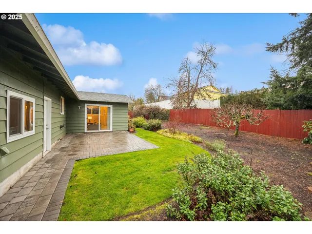 $565,000 | 1065 Columbia Avenue, Gladstone, OR 97027