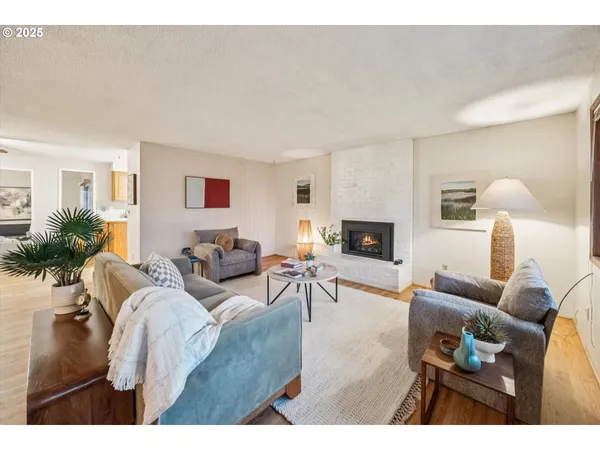 $550,000 | 1065 Columbia Avenue, Gladstone, OR 97027