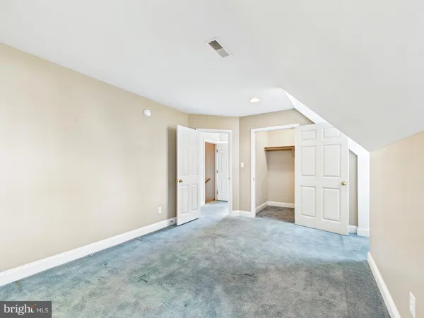 a house view with a outdoor space